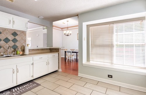 Antioch Casa | Charming 3BR Antioch Retreat with Fireplace