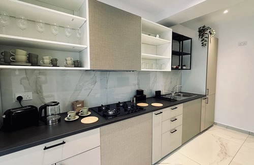 San Gwann Apartamento | Charming 3-bedroom Maisonette with AC, WiFi in San Ġwann