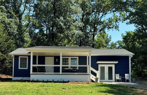 Old Fort Casa | Completely remodeled 2-bedroom home with fire pit. 3 miles from Old Fort.
