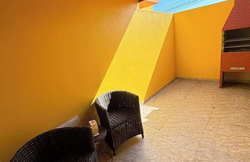 Santa Terezinha Casa | Sobrado Aconchegante Próximo da Praia