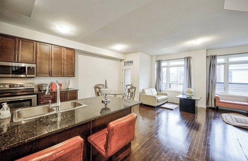 Ajax Casa | Entire home 3 bed 2 washroom in Ajax (GTA Toronto)
