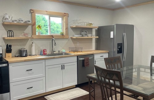 Jamestown Casa | Charming 2-bedroom house with AC and WiFi in Jamestown