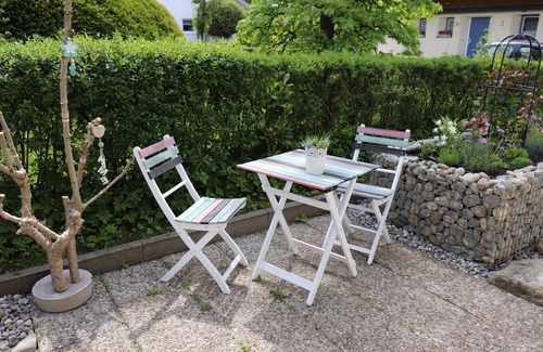 Owingen Apartamento | Charming 60 m² vacation apartment, newly furnished in a quiet location