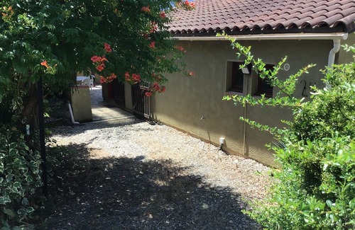 Quillan Casa | House with panoramic view, large terrace, sleeps 4