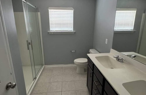 Burton Casa | 3-bedroom house in charming Beaufort with a Loft, AC, WiFi. Enjoy your stay