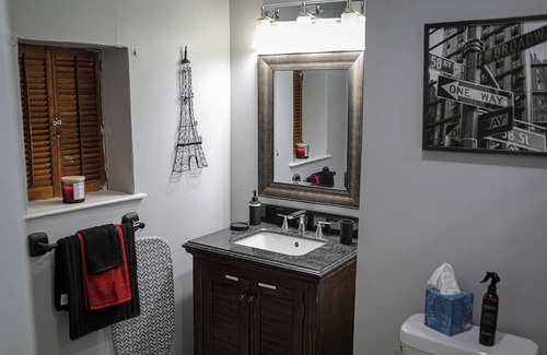 Springfield Apartamento | Charming 1-bedroom apartment with WiFi, AC in lovely Springfield