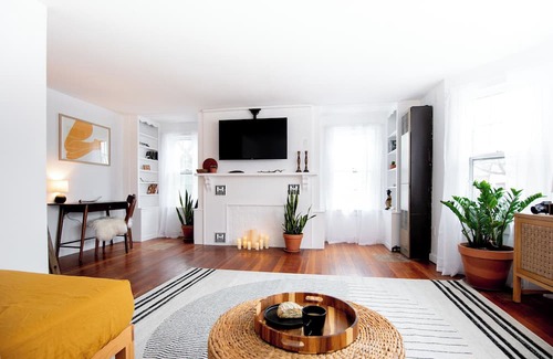 Old North End Casa | Walk to Downtown - King Bed - Patio Dining - Off-Street Parking