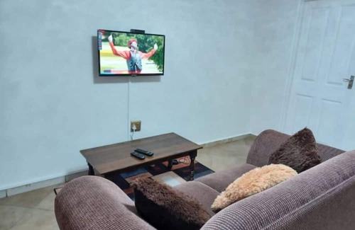 Greater Johannesburg Metropolitan Area Casa | Ogans Stylish 1 BedRoom Apartment - Self-Cateringnn