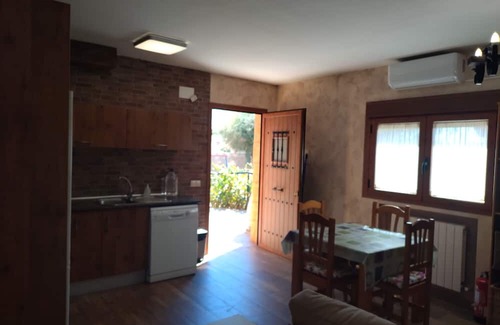 Codo Apartamento | Studio Apartment 'Estudio Zafranales' with Sea View, Wi-Fi and Air Conditioning