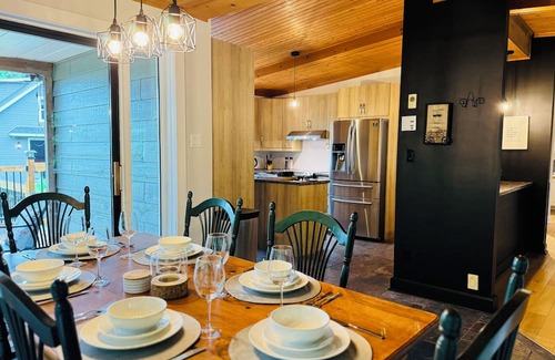 Potton Chalet De Esquí | The OokPik, Spa, Lake, Firepit