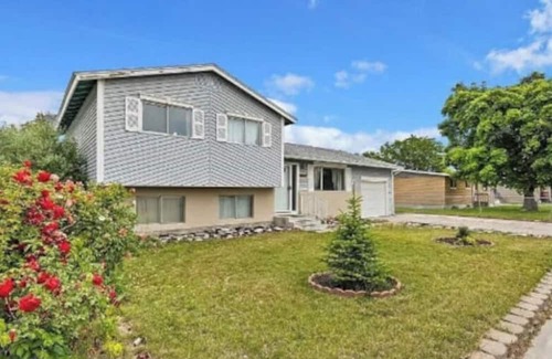 Burley Casa | 1 Bed 1 Bath apartment