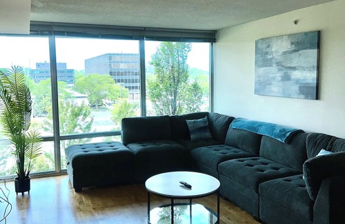 Skokie Condominio | Cozy 2-bedroom condo in Skokie