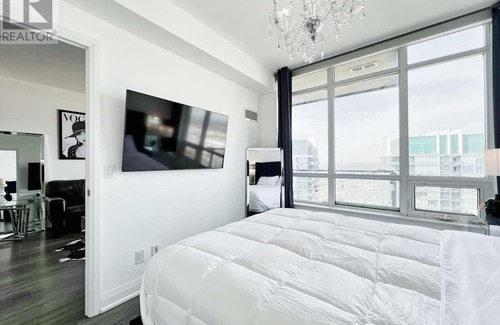 Humber Bay Condominio | Gorgeous Condo By the Lake With Parking