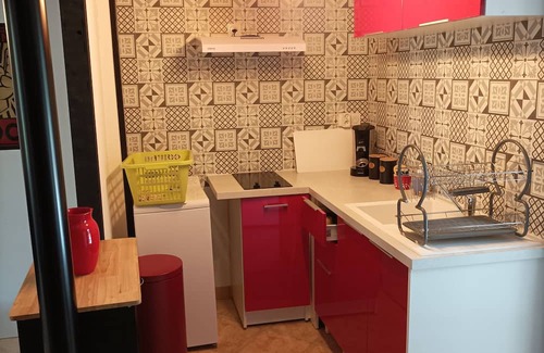 Sainte-Radegonde-des-Noyers Cabaña | Vrbo Property