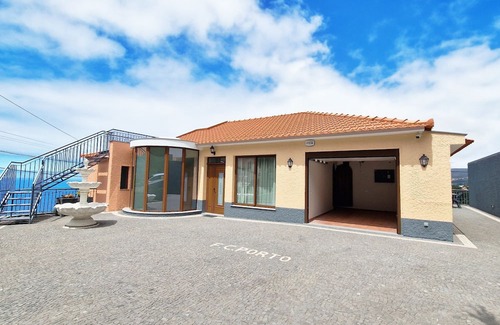 Sao Goncalo Casa | Casa Clementine by LovelyStay