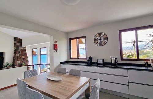 Sao Goncalo Casa | Casa Clementine by LovelyStay