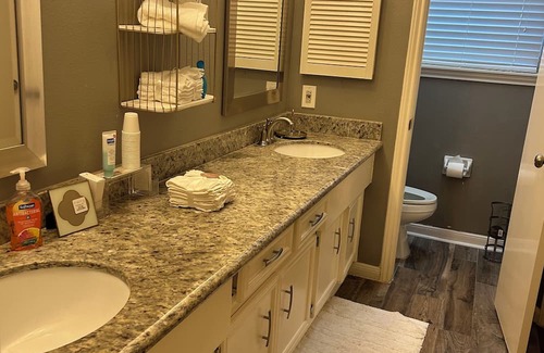 Quail Valley Casa | Spacious 4-bedroom house with POOL WiFi and AC in adorable Missouri City