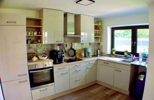 Fritzlar Apartamento | Luxuriöse und Stilvolle Ferienwohnung in Bester Lage von Fritzlar