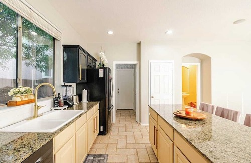Gilbert Casa | 10 Mins from Golfing & Restaurants. Private Pool & Neighborhood Walking Paths.