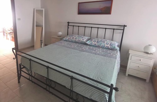 Cannizzaro Apartamento | Fresh and spacious apartment 300 meters from the sea.