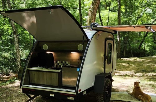 Elgin Casa | "The Glamper" Delivered to your camp spot!