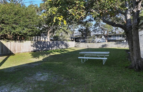 Hawks Nest Casa | Stroll To Bennett's Beach