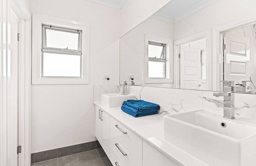 Clearview Casa | Ultra Luxury Mansion Near Adelaide CBD