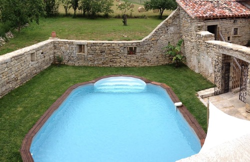 Varen Casa | Location DE Vacances Gite Dans UN Ancien Four A Pain DU Xviiième Siècle