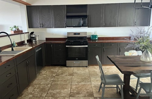 Kings Valley Casa | Conifer Above the Clouds w/ Amazing Views and Hot Tub!!
