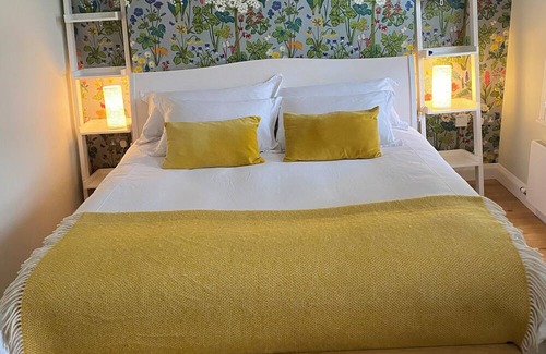 Dulwich Casa | Large ensuite bedroom