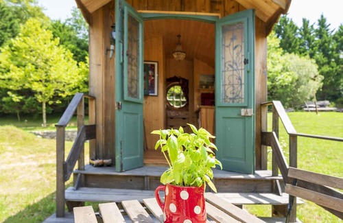 Arcangues Casa | Null 'Roulotte Vintage' with Shared Terrace