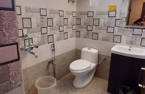 Patia Hotel | Goroomgo Effective Bollywood Hotels Bhubaneswar