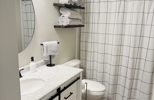 Bismarck Condominio | Lovely 2-bedroom condo in the heart of Bismarck