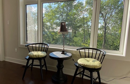 Lake of Bays Casa | 6BR, 9BED Luxury 4200sqf LOFT close to Dwight Beach, Huntsville, Muskoka