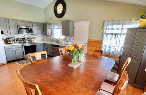 Okanogan County Cabina | Cabin retreat outside of Omak! Hunter's dream and offroad enthusiasts paradise!