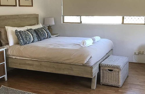 Pottsville Casa | Surfside Pottsville - Absolute beachfront house with private beach access