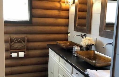 Millfield Cabina | Cabin on 80 acres between Nelsonville and Athens.
