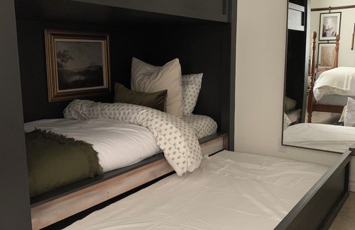 Norco Casa | Private 2-bedroom guest house with AC, fitness area, WiFi in lovely Norco