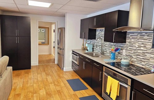 Suwanee Casa | 2 bedroom chic private loft in Suwanee