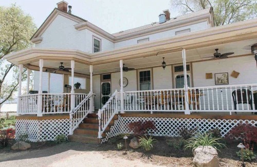 Medford Casa | This boutique hotel is a 1 bedroom(s), 1 bathrooms, located in Central Point, OR.
