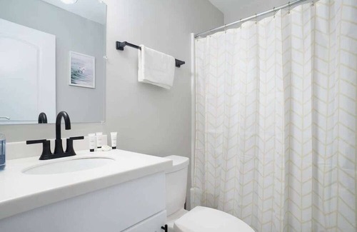 Bayview Apartamento | Hillside Cove - Helm Suite