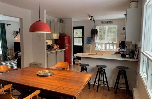 Lac-Brome Casa | House in the townships, halfway between Sutton/Lake Brome and Bromont!