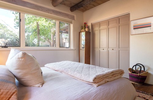 Nambe Pueblo Apartamento | Tranquil 2-bedroom apartment with AC/Wifi in delightful Tesuque area, Santa Fe