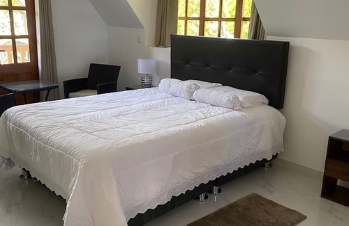 Oxapampa Hotel | Hahn Des Felsens