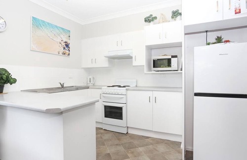 Hawks Nest Casa | Opposite Bennetts Beach