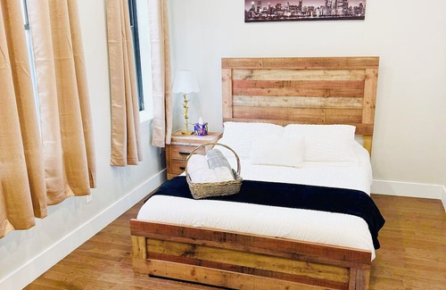 Eckington Apartamento | 3-bedroom apartment in great DC neighborhood with WiFi, AC