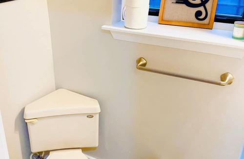 Eckington Apartamento | 3-bedroom apartment in great DC neighborhood with WiFi, AC