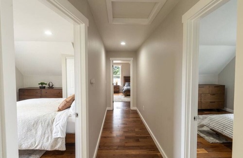 Parkland Cama Y Desayuno | Room with Queen Bed in Tacoma