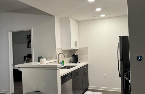 Hollywood Apartamento | Charming 1-bedroom suite in marvelous Los Angeles with AC, WiFi