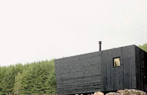 Lochearnhead Cabina | Modern cabin in the woods near Balquhidder